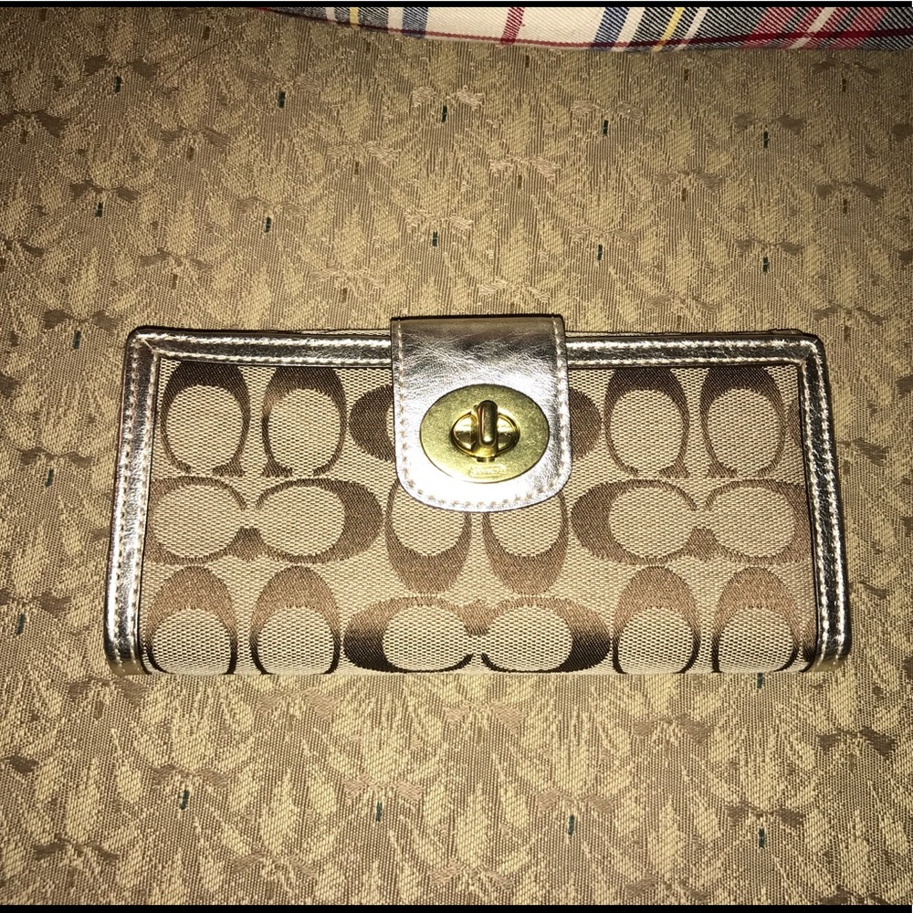 Coach wallet